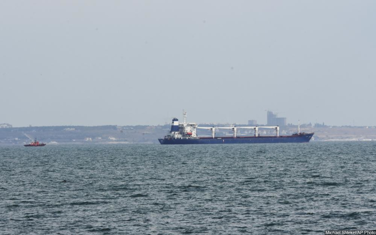 Kapal Pertama Angkut Biji-bijian Ukraina Berangkat Bawa 26.000 Ton Jagung