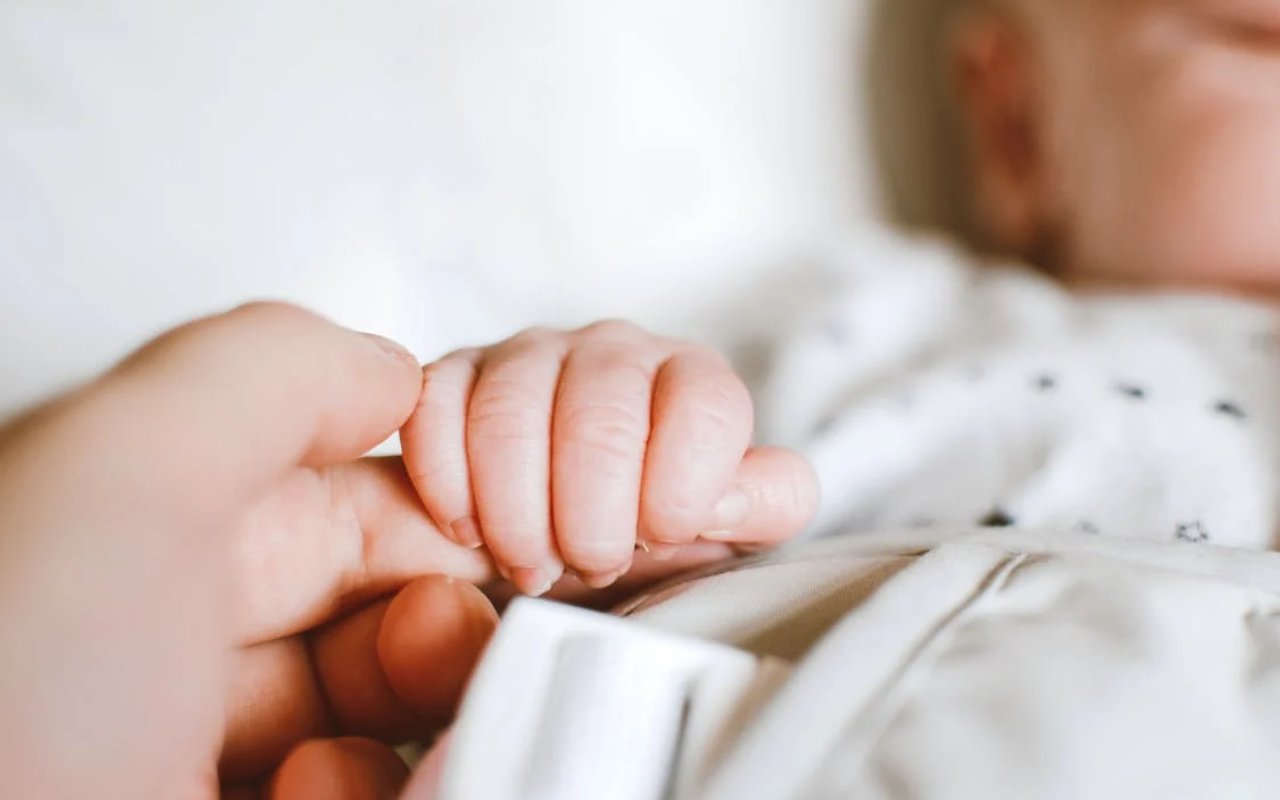 Viral Bayi Meninggal Usai Sang Ibu 'Dipaksa' Lahiran Normal, RSUD Jombang Beri Klarifikasi