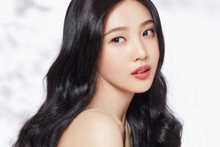 Rahasia Cantik ala Joy Red Velvet Jaga Rambut Tetap Bervolume