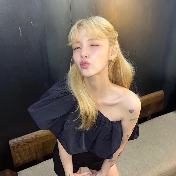 Jimin Eks AOA