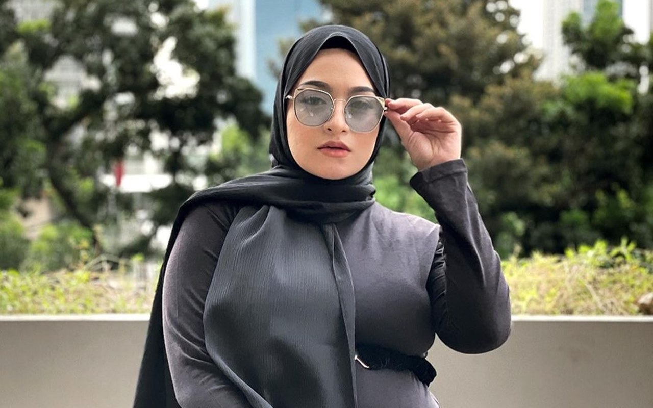 Keteguhan Nathalie Holscher Sebagai Mualaf Akan Diuji Lewat Tawaran Lepas Hijab, Benarkah?