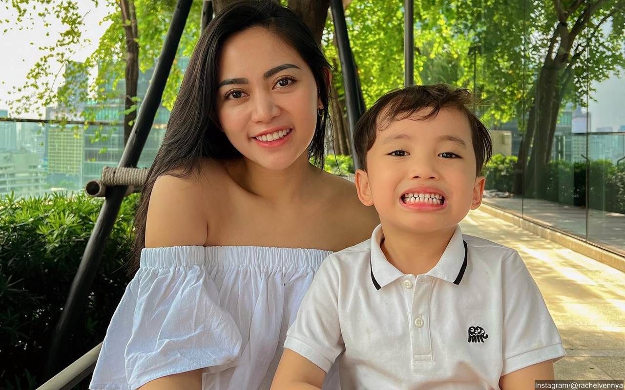 Baru 4 Tahun, Anak Rachel Vennya Masak Kue Sendiri untuk Ultah Sang Nenek Bikin Takjub