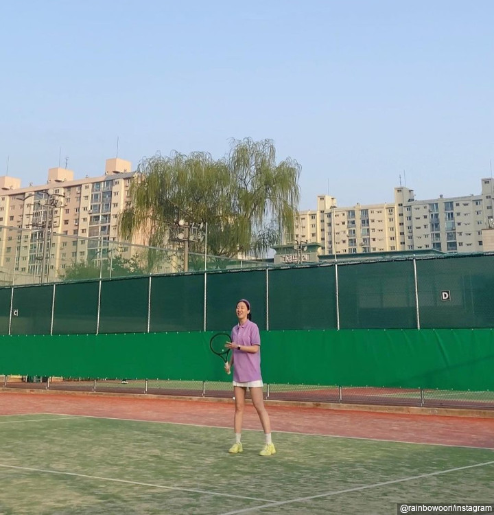 Asyik Main Tenis