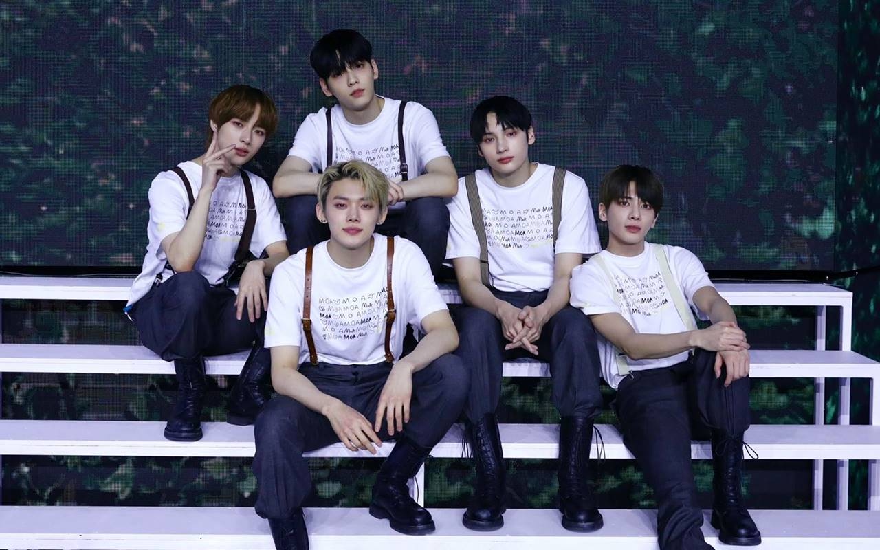 Soobin TXT Klarifikasi Sederhana Perkara Mandi Bareng Para Member
