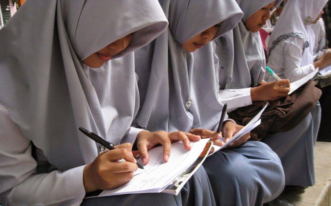 Kemendikbud Temukan Unsur Pemaksaan Berjilbab Terhadap Siswi SMAN di Bantul, Ada Sanksi?