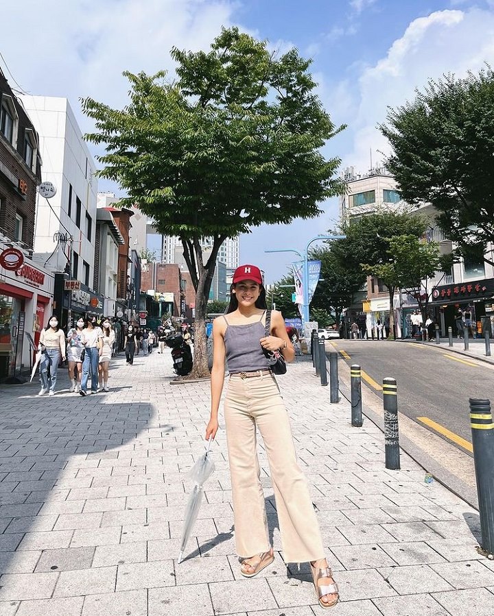 Maudy dengan <i>Fashion On Point</i>