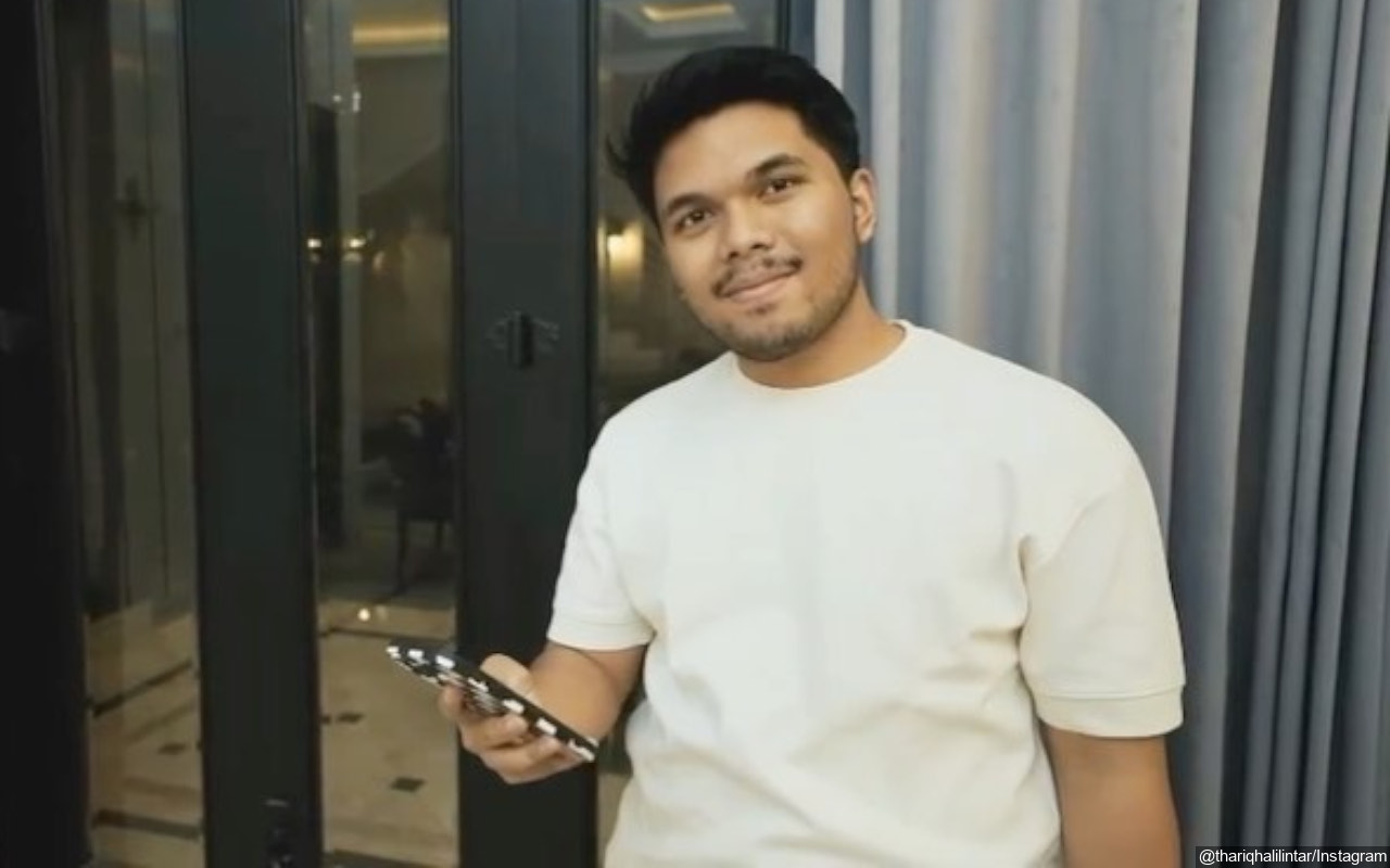 Adab Thariq Halilintar Saat Minum Jadi Sorotan, Dipuji Idaman