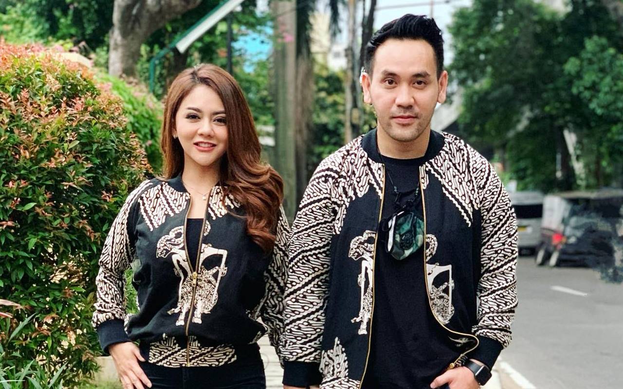 Jenita Janet Tunjukkan Kecemburuan, Sikap Sang Suami Kala Kalem Abis