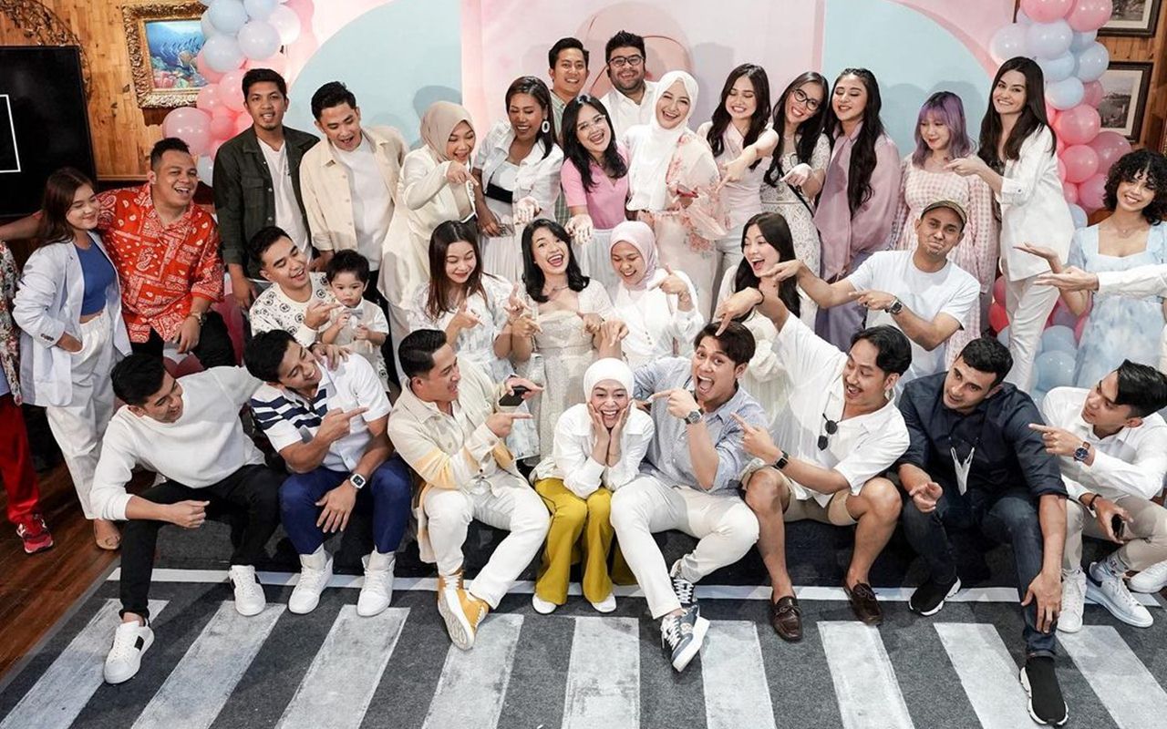 10 Momen Bahagia Surprise Ultah Lesti Kejora: Ada Kado Mobil Mewah Dari Rizky Billar