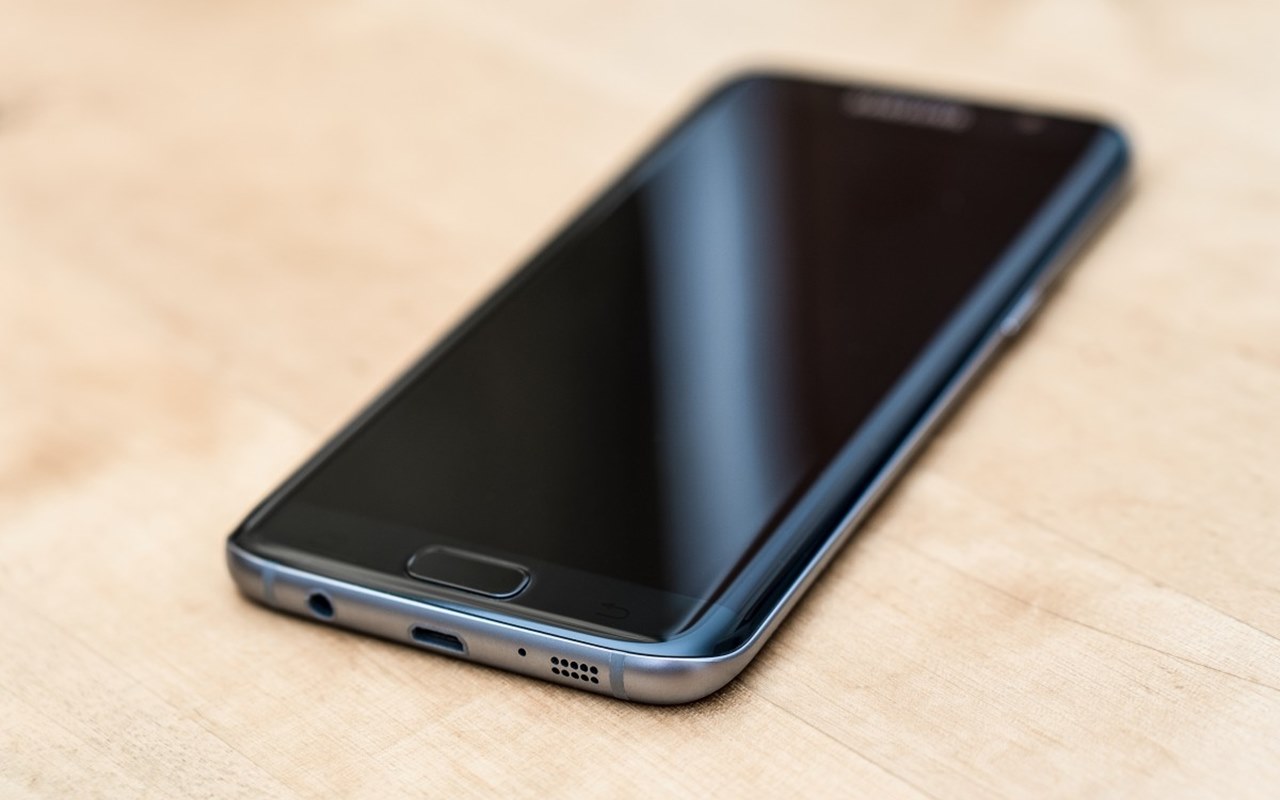 India Bersiap Batasi Penjualan Ponsel Murah Tiongkok Xiaomi Dkk.