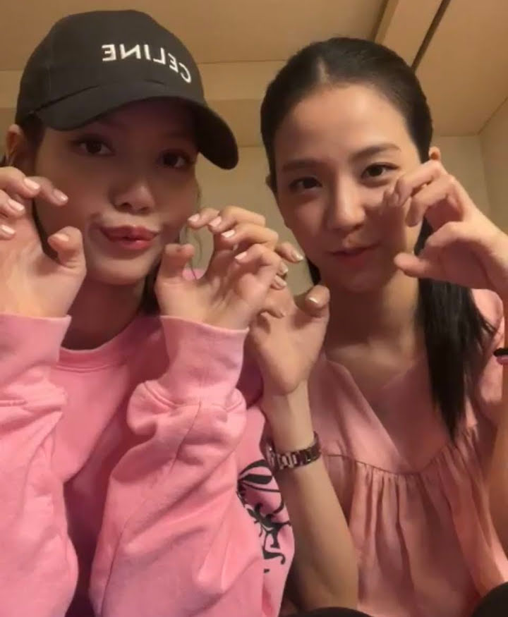 Jisoo BLACKPINK Tunjukkan Reaksi Lucu Ini Saat Diminta Fans Jadi Rapper Lagi, Spoiler?
