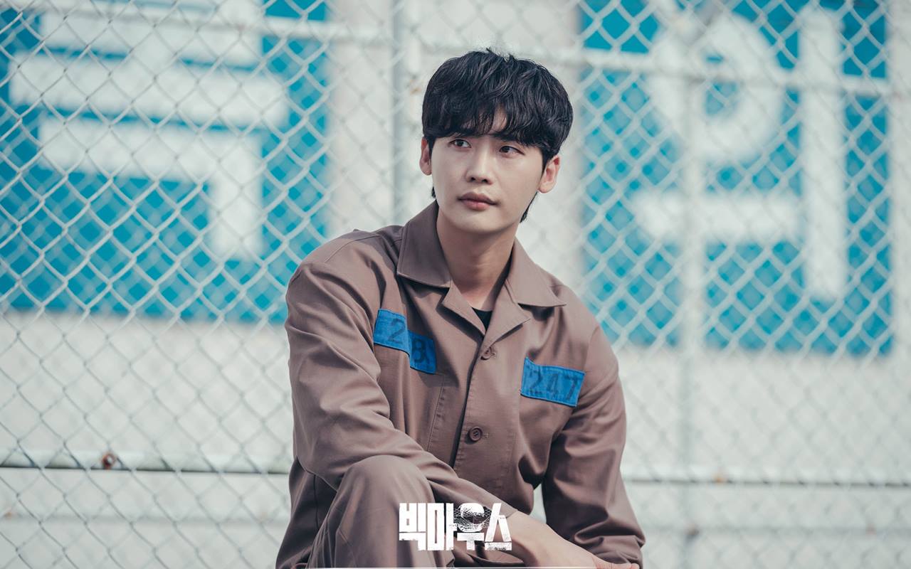 Akting Lee Jong Suk Saat Ngaku Jadi Penjahat Kelas Kakap di 'Big Mouth' Tuai Sorotan