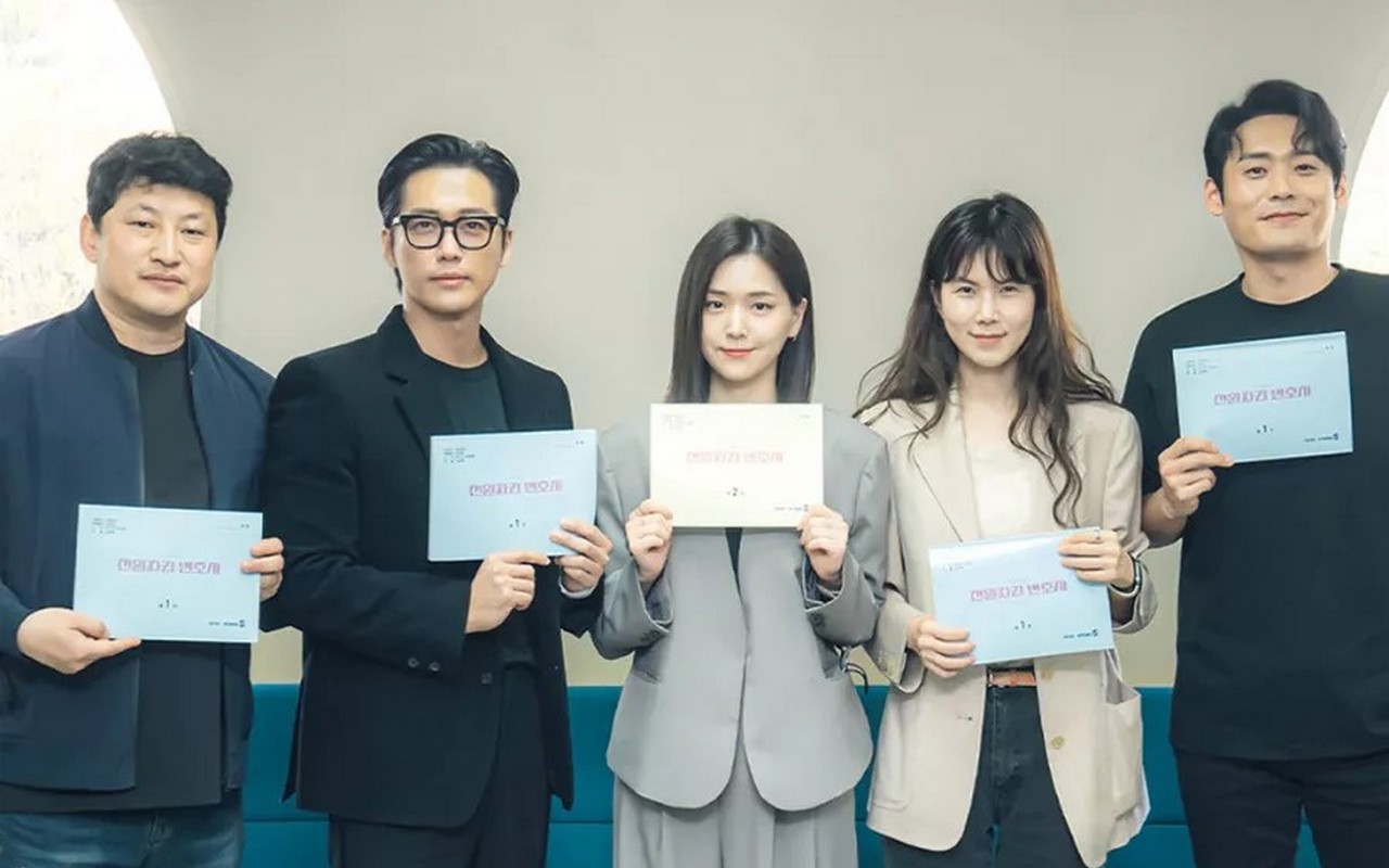 Reuni 'The Veil', Nam Goong Min-Kim Ji Eun Pamer Chemistry di Sesi Baca Naskah 'One Dollar Lawyer'
