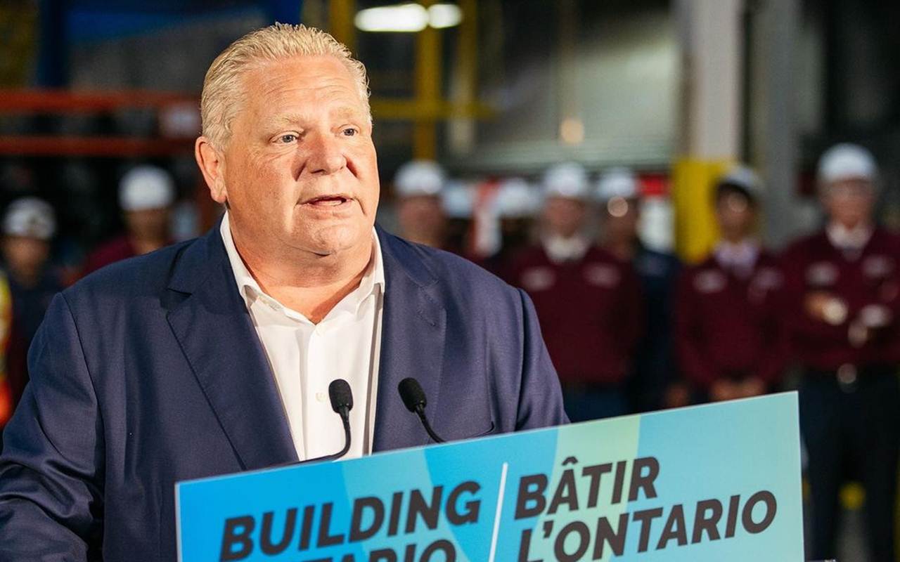 Perdana Menteri Ontario Batuk Hebat Usai Tersedak Lebah Saat Konferensi Pers