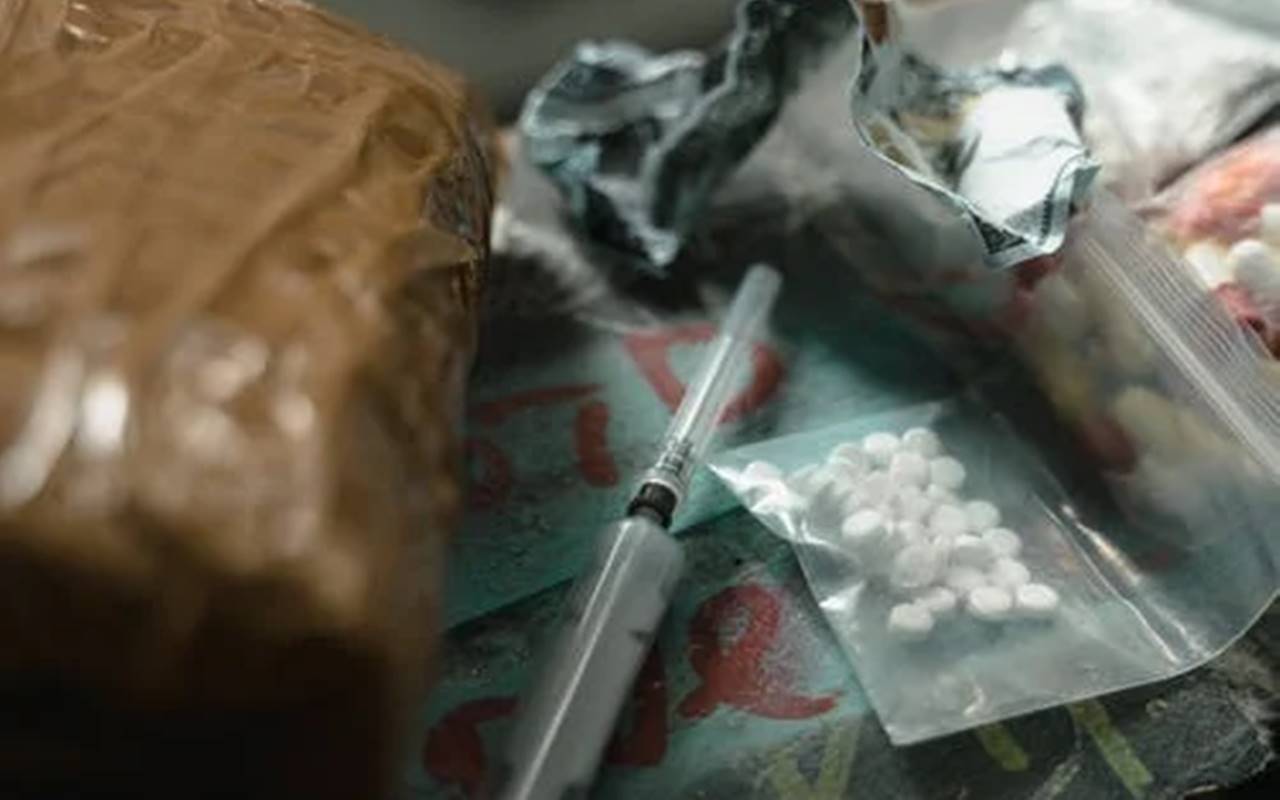 Kasat Narkoba Karawang Ditangkap Karena Terlibat Jaringan Narkotika, Pasok Ekstasi ke Klub Malam