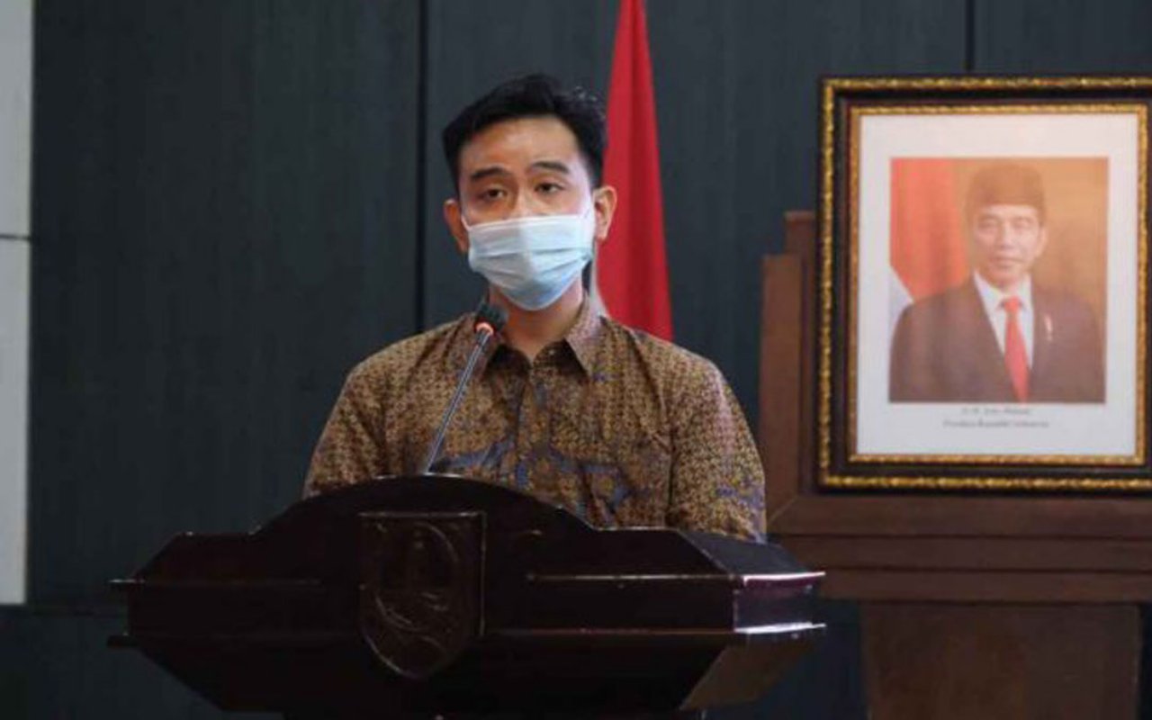 Merah Putih Gagal Berkibar di Upacara HUT RI Solo, Gibran Minta Maaf dan Apresiasi Paskibra