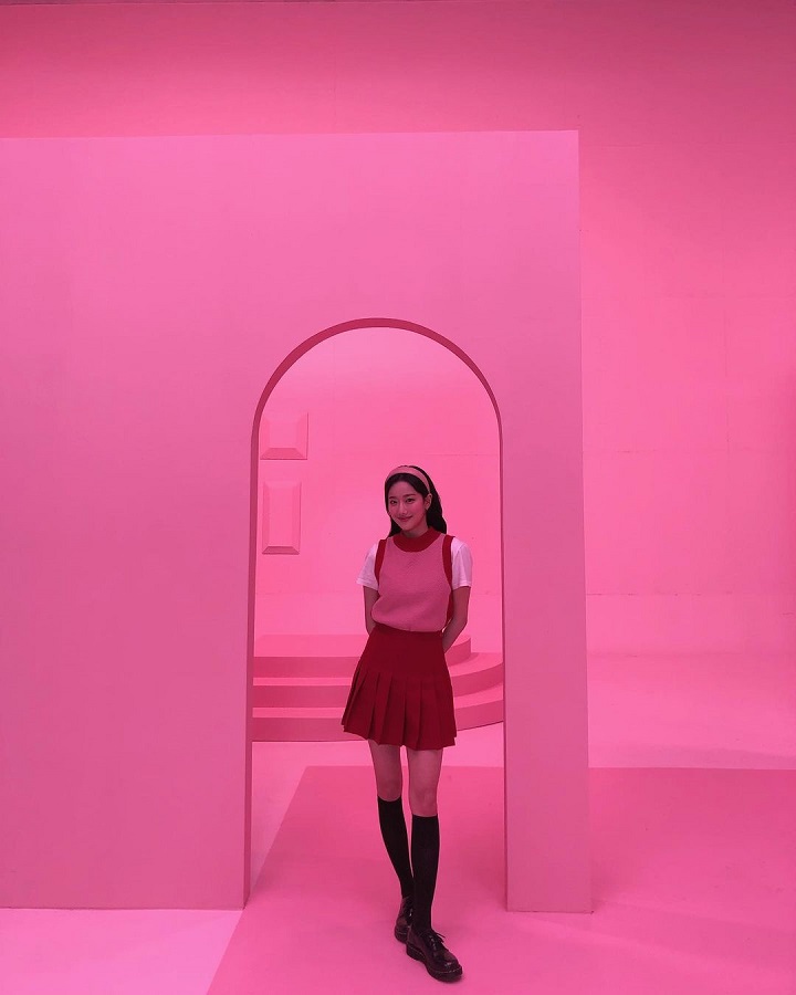 Serba Merah Jambu
