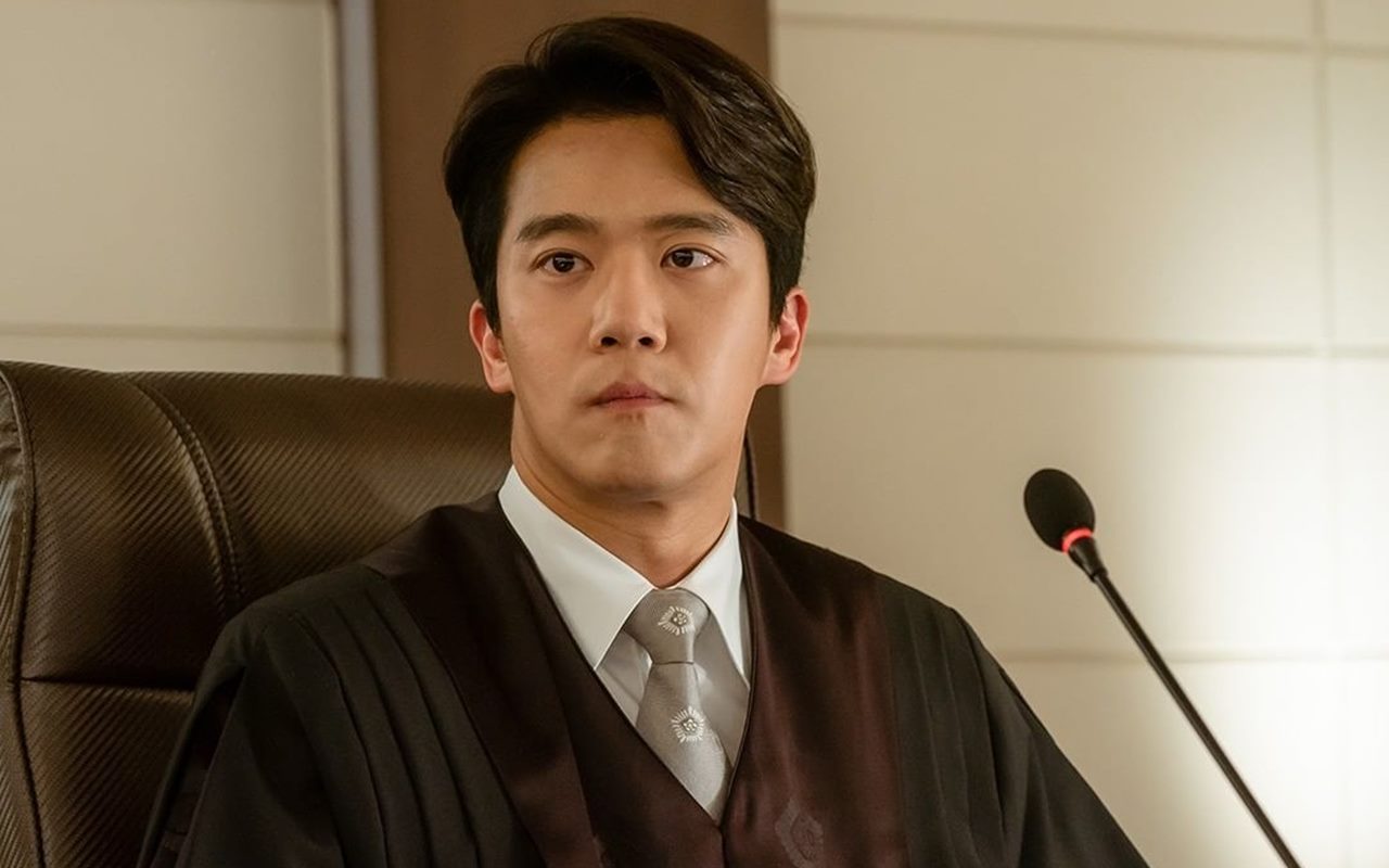 Kelewat Solid, Akting Ha Suk Jin sebagai Hakim Perfeksionis di 'Blind' Tuai Apresiasi