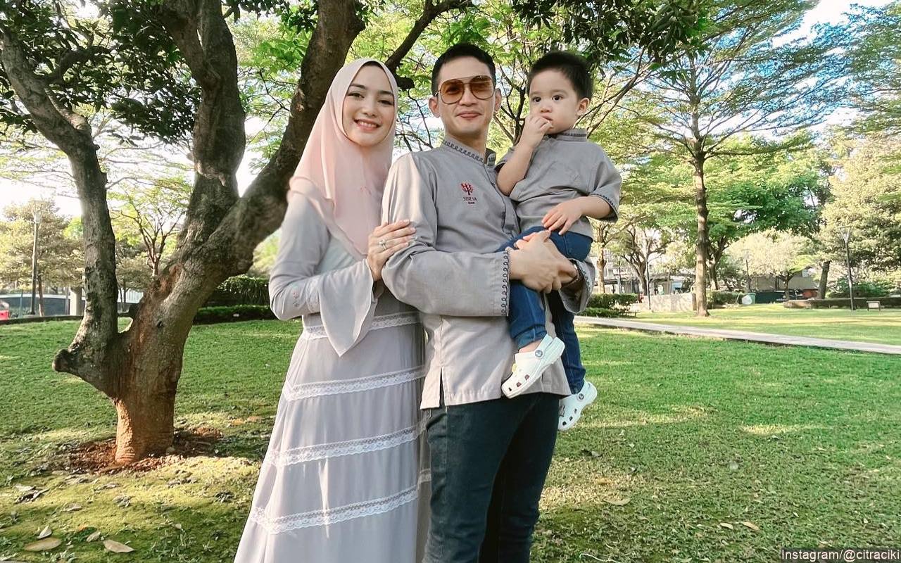 Nggak Kaleng-kaleng! Citra Kirana-Rezky Aditya Beri Tiket Ini untuk Suster Baby Athar yang Ultah