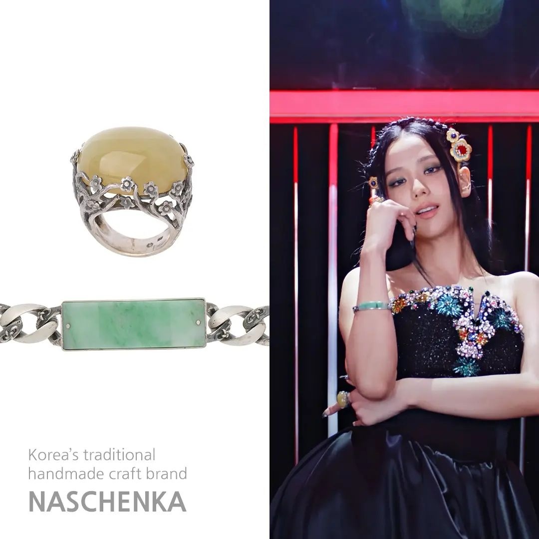 Tak Cuma Mainkan Alat Musik Tradisional, Jisoo Juga Pakai Aksesoris Khas Korea di \'Pink Venom\'