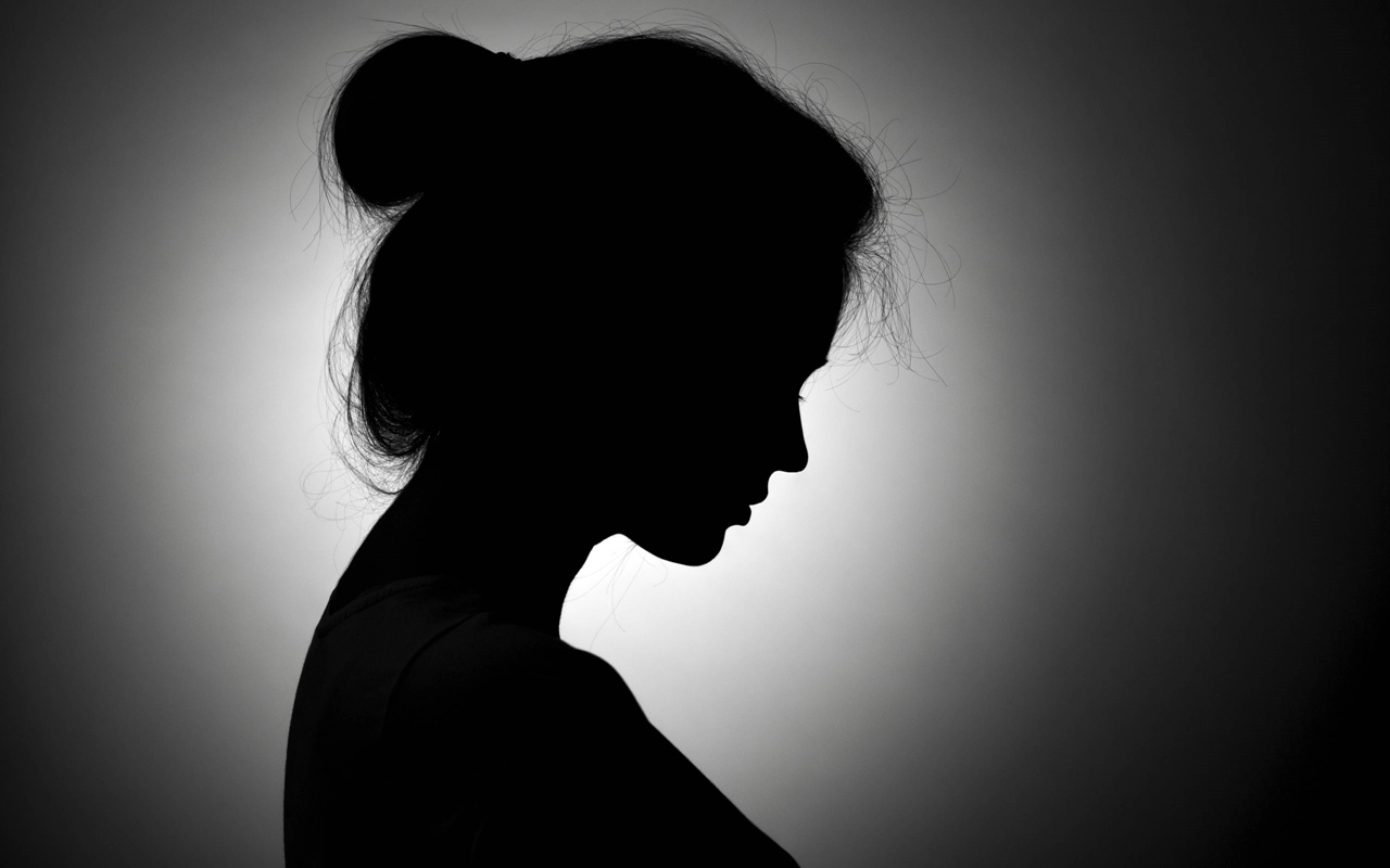 Trainee Cewek Diminta Rutin Kirim Foto Cuma Pakai Underwear, CEO Agensi