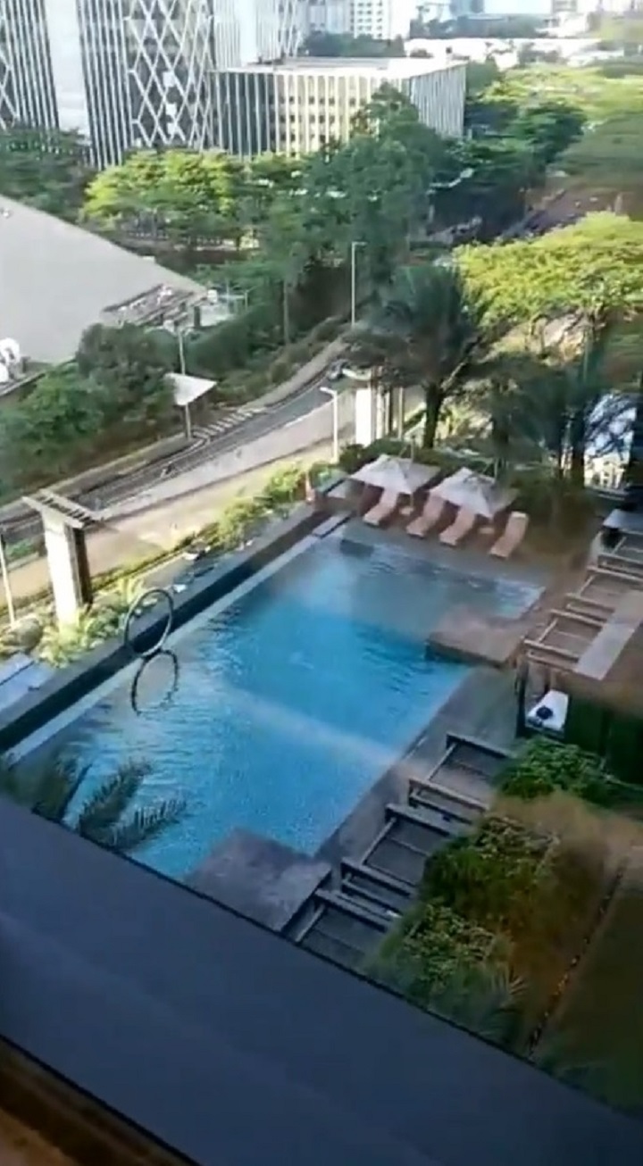 Tinggal di Gedung Tinggi