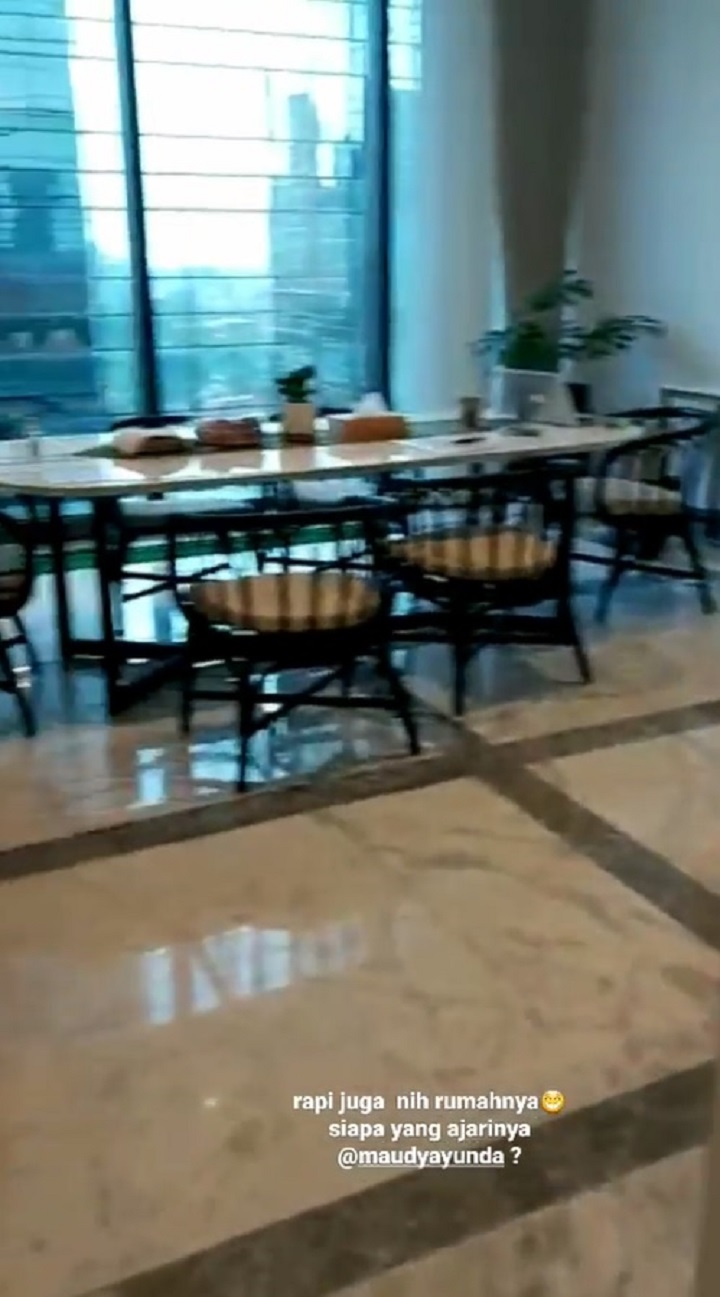 Meja Makan