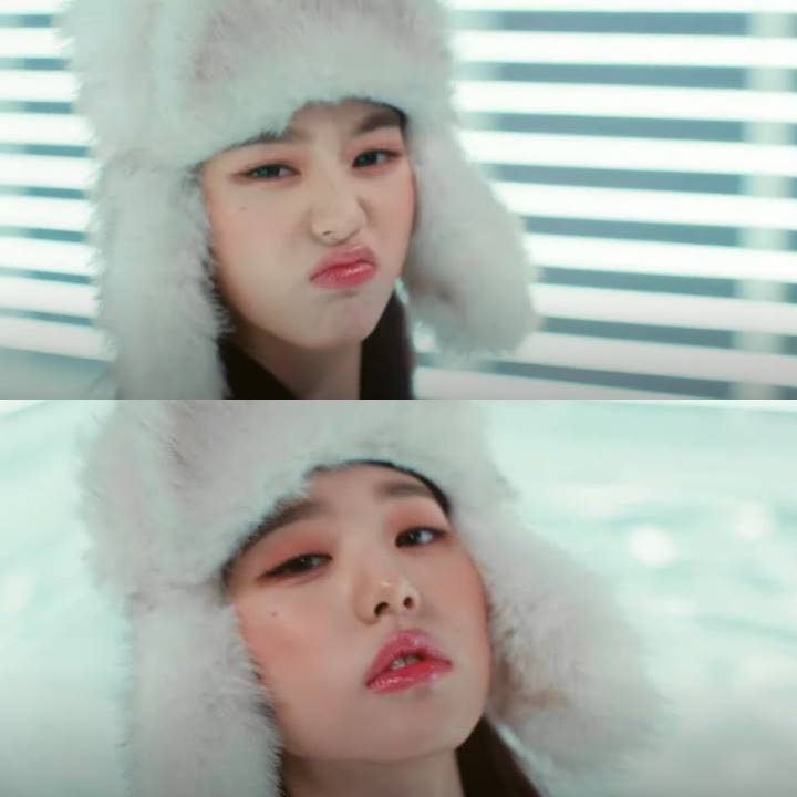 Jang Won Young IVE Kembali Curi Perhatian Di MV \'After Like\'