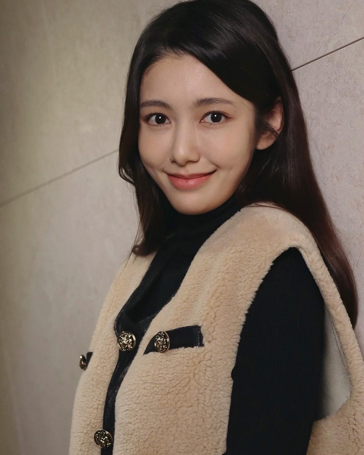 Senyum Imut Bikin Ketar-Ketir