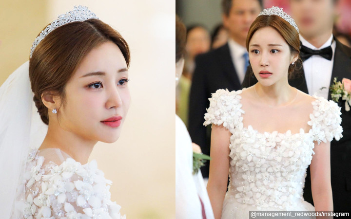  Sempurna dalam Balutan Baju Pengantin