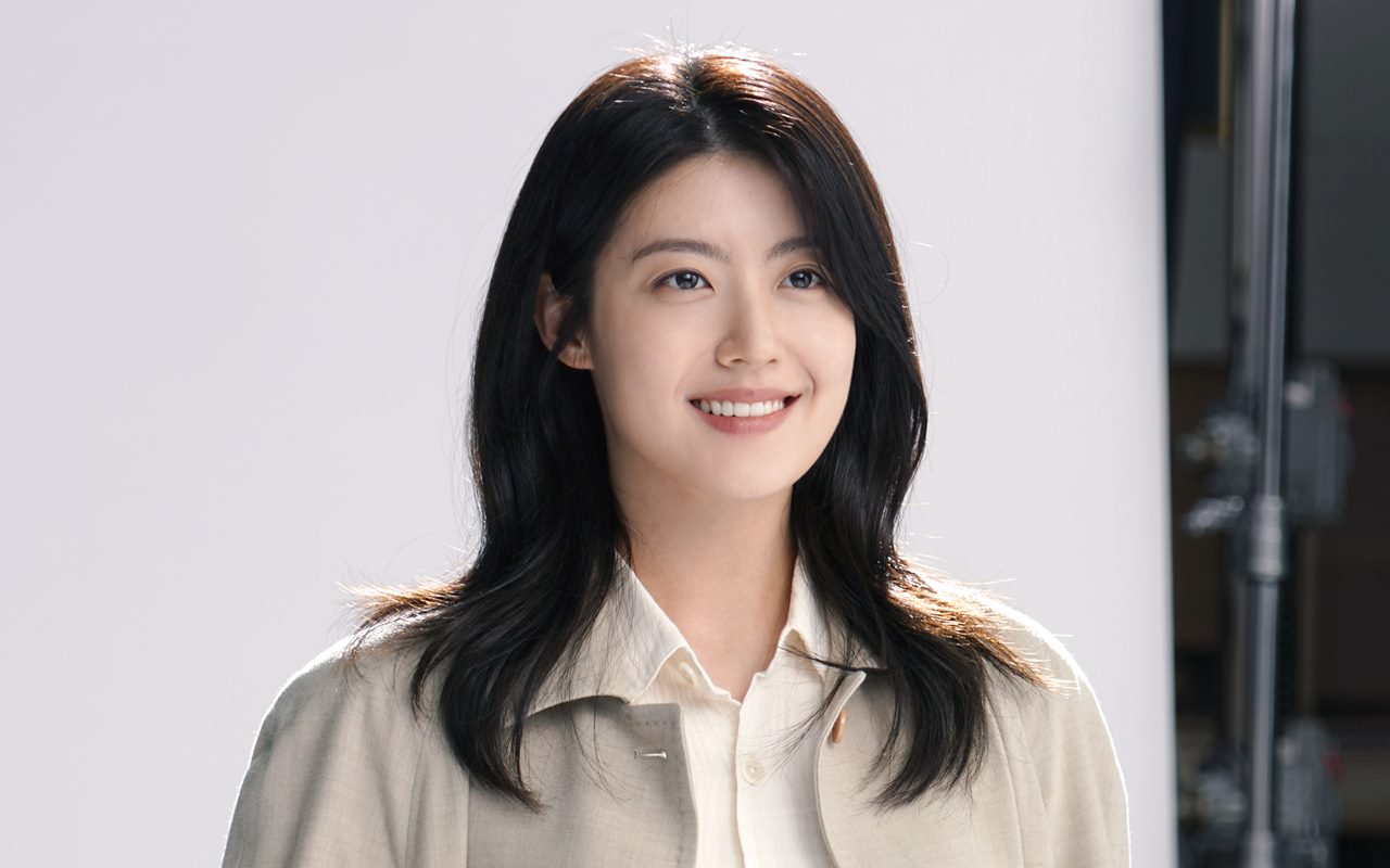 Intip Tips Kulit Bercahaya Nam Ji Hyun Berkat Tak Takut Coba Produk Baru