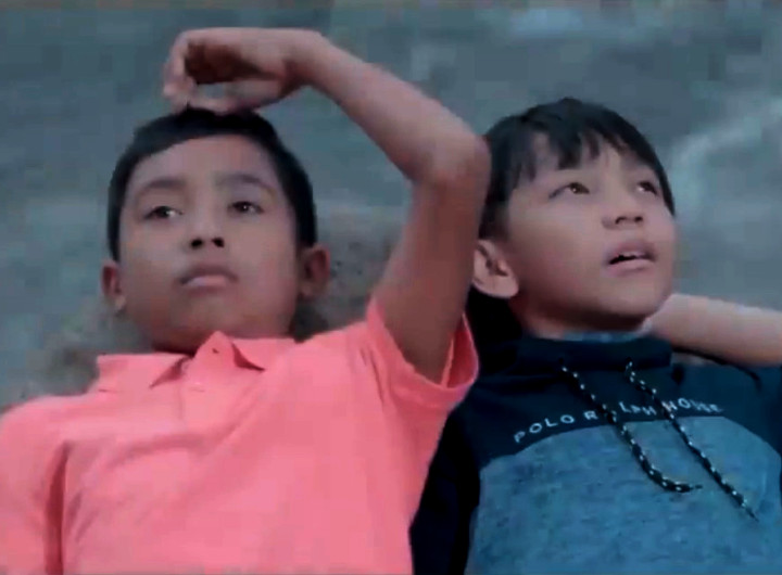 'Sahabat Kecil' - Betrand Peto