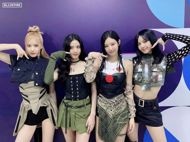 Outfit dan Momen Ending Fairy BLACKPINK di \'Inkigayo\' Jadi Sorotan, Tuai Reaksi Begini