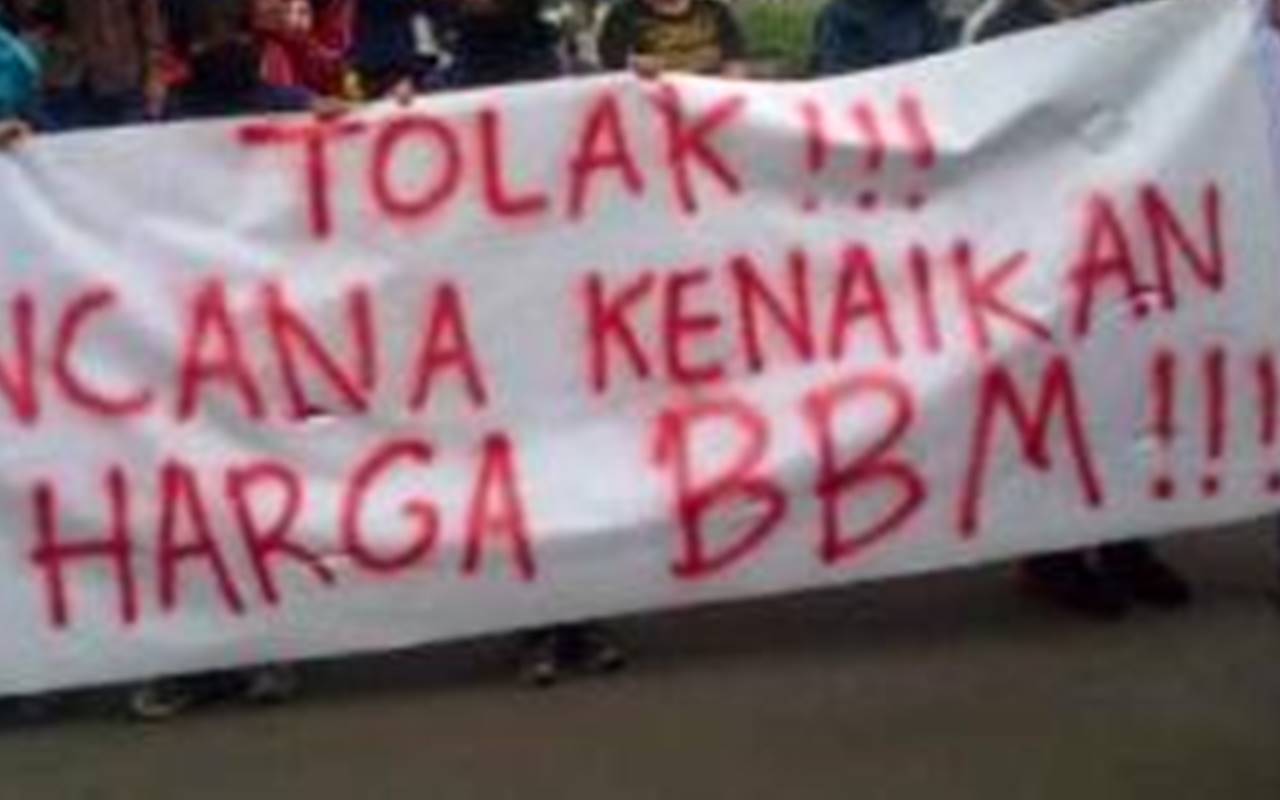 Puluhan Ribu Buruh Bakal Demo Tolak Harga BBM Naik, BPS Singgung Peningkatan Jumlah Orang Miskin