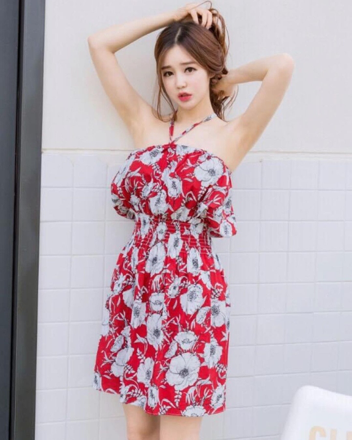 <i>Charming</i> Dengan <i>Summer Dress</i>