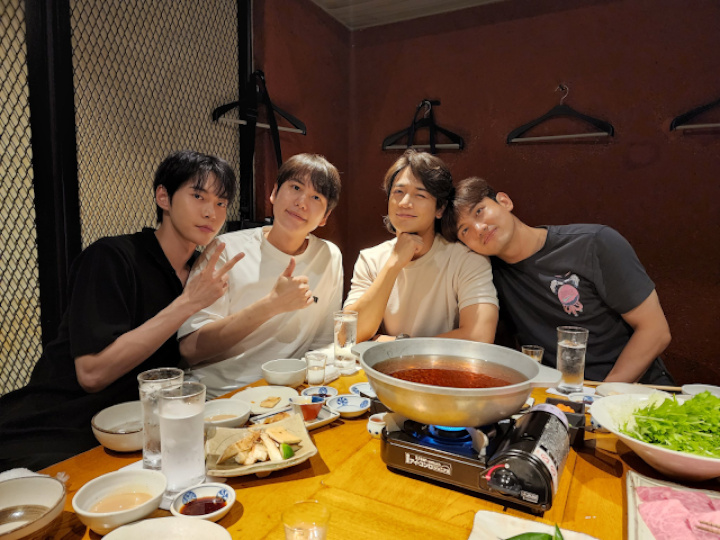 Doyoung NCT Resmi Masuk Geng Kyu-line Bareng Changmin, Kyuhyun, Minho, Tuai Respons Begini