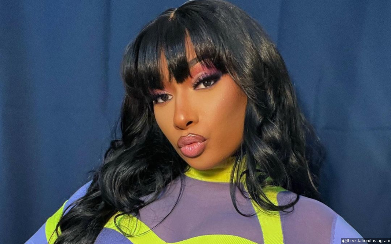 Megan Thee Stallion Tak Kuasa Tahan Air Mata Ketika Kenang Kepergian ...