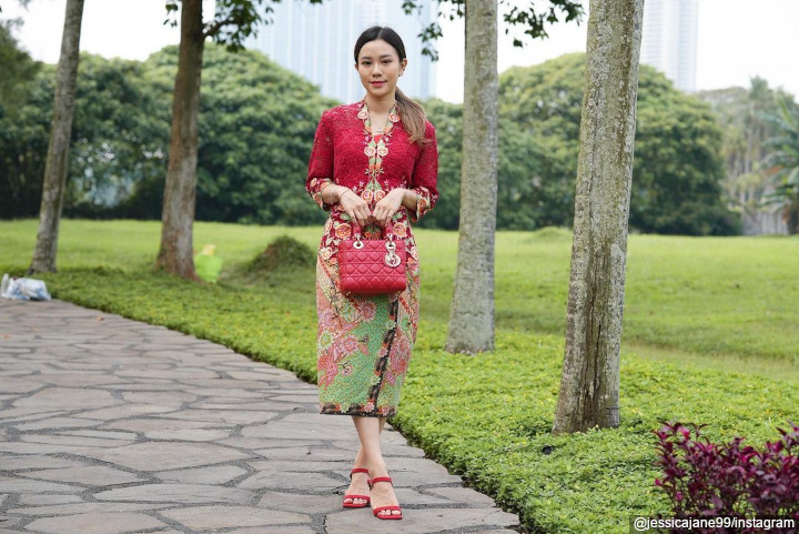 Manglingi dengan Kebaya