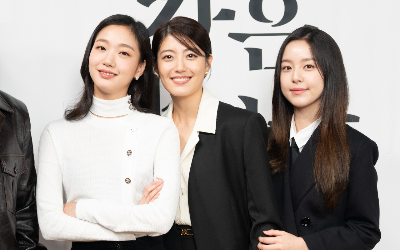 Rahasia Park Ji Hu Bikin Kim Go Eun dan Nam Ji Hyun Syok, Tim 'Little Women' Bocorkan Hal Ini