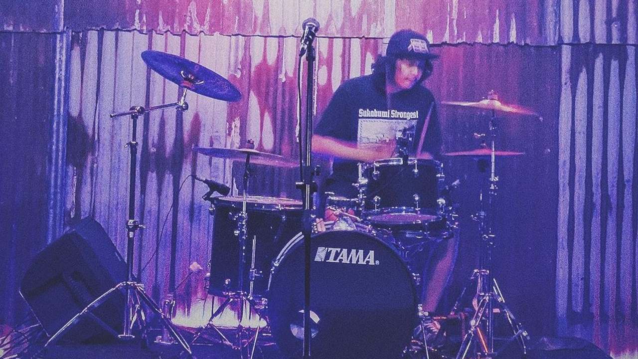 Dari <i>Drummer</i> Hingga Sukses Jadi Tutor Gitar 