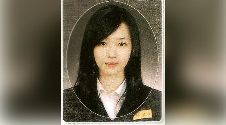 Foto Kelulusan SMP Mendiang Sulli Beredar, Visualnya Tuai Komentar Begini
