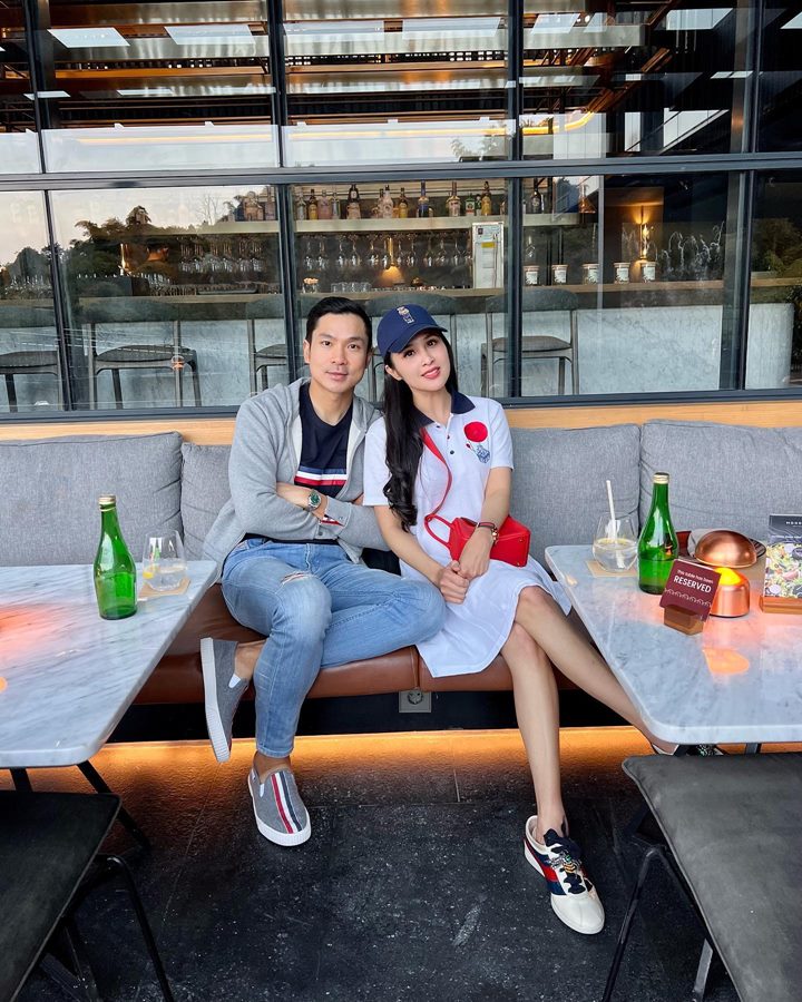 Sandra Dewi 