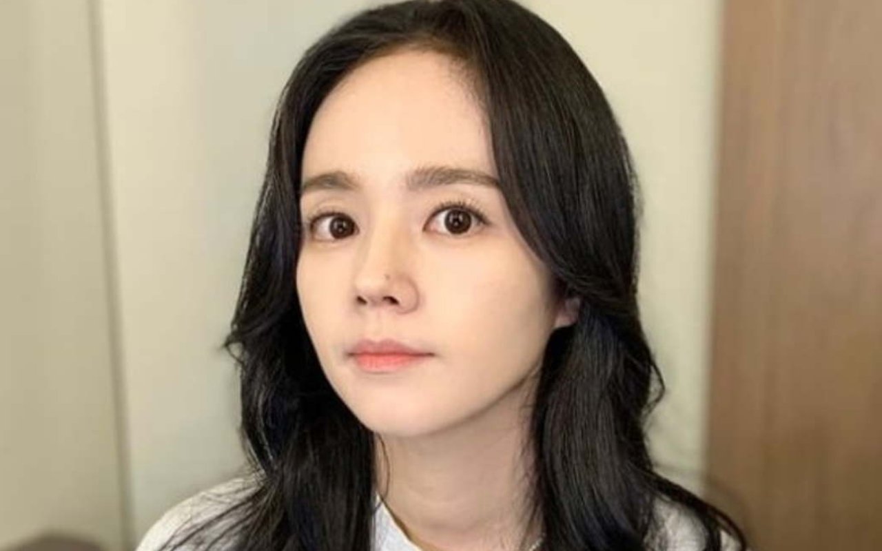 Baru Buka Akun Instagram, Han Ga In Langsung Khawatir Ponselnya Disita Agensi