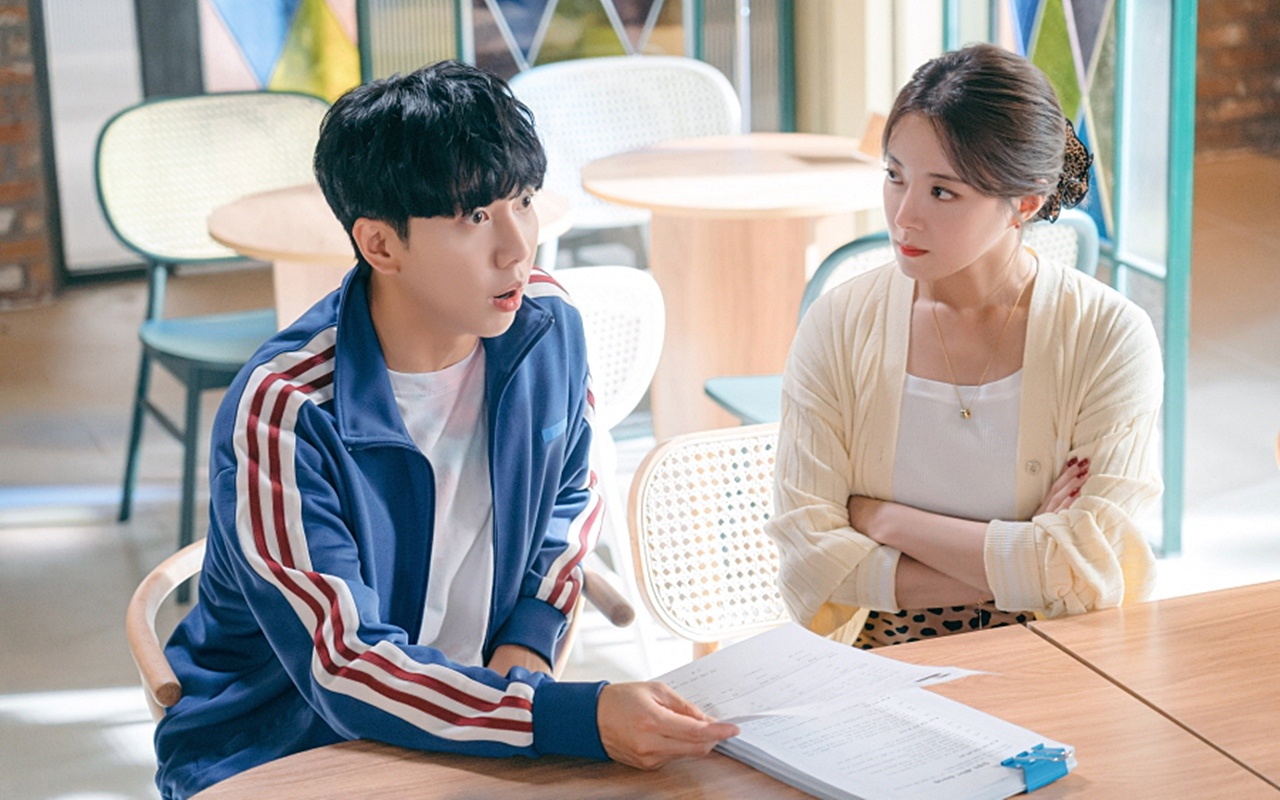 Lee Seung Gi Hobi Godain Lee Se Young di Lokasi Syuting 'The Law Cafe'