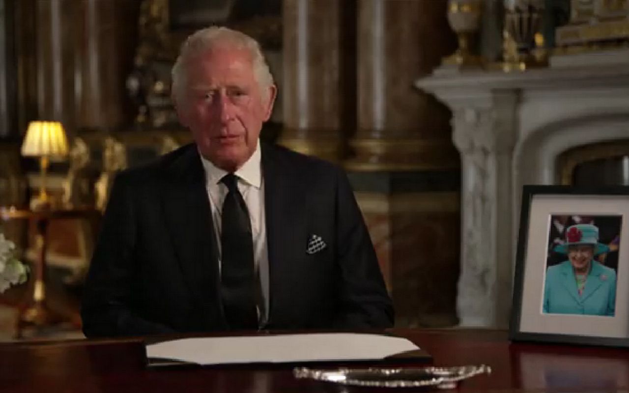 Pidato Perdana, Raja Charles III Akui Kehilangan Sosok Ibu Hingga Ungkap Janji Ini   
