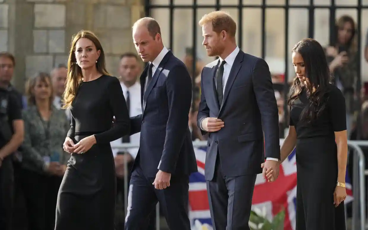 Pangeran William-Kate dan Pangeran Harry-Meghan Kunjungi Kastil Windsor Bersama