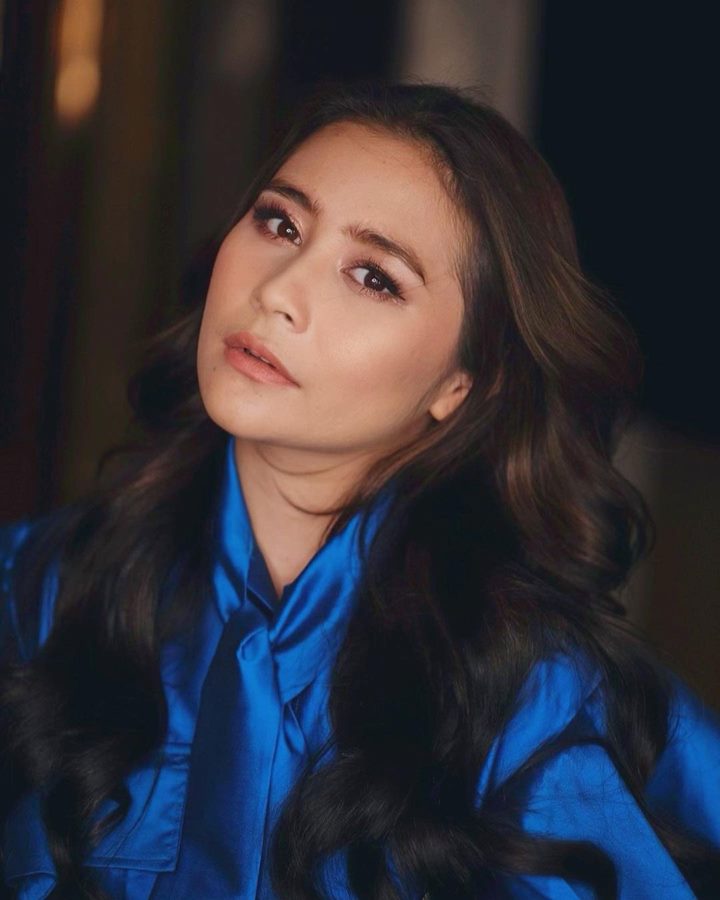  Prilly Latuconsina