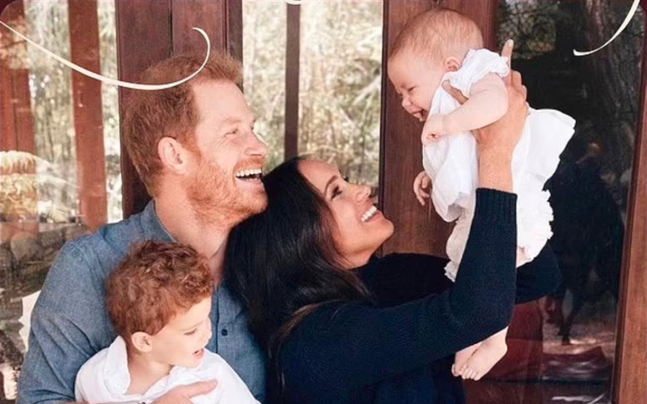 Prince Harry Dan Meghan Kabarnya Marah Karena Archie-Lilibet Tak Dapat Gelar HRH Usai Ratu Wafat