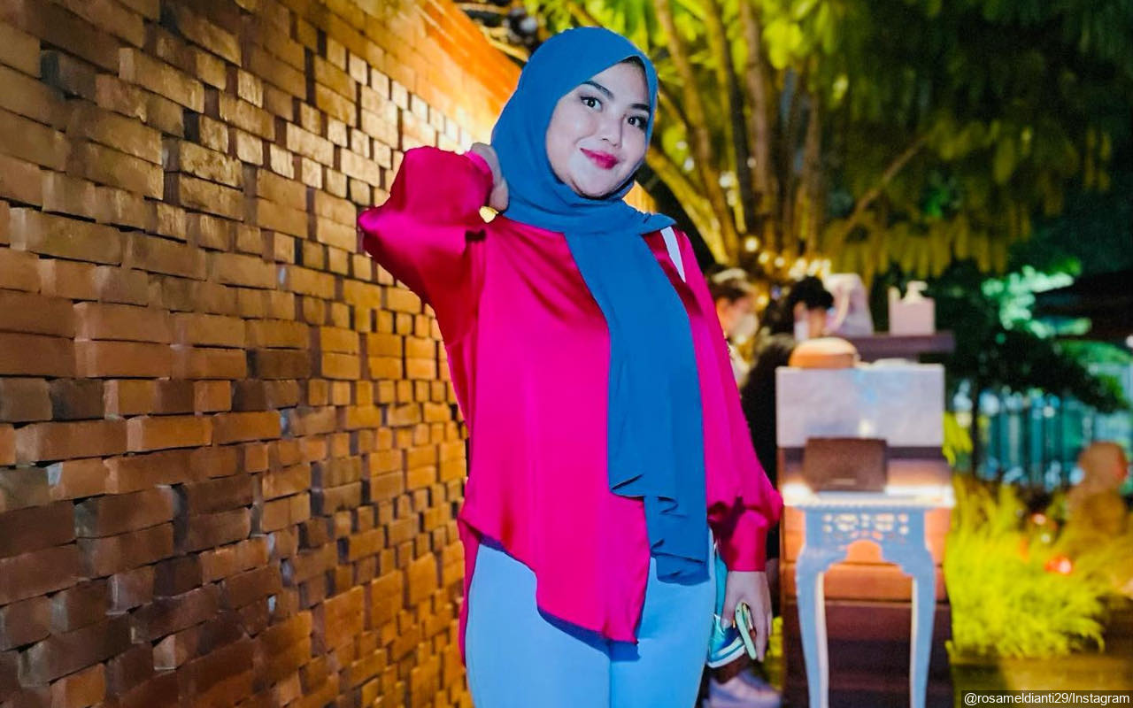 Selalu Kinclong, Rosa Meldianti Spill Muka Tanpa Filter Dinilai Berbeda?