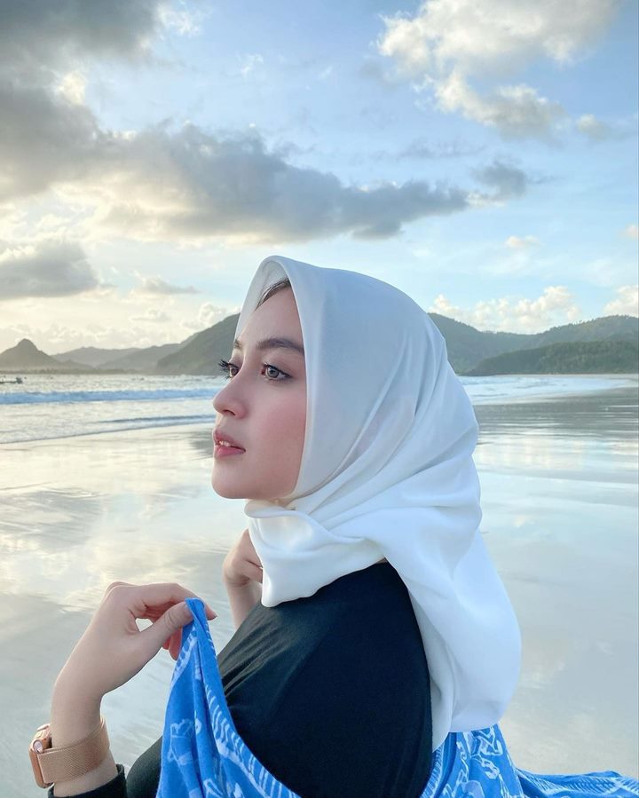Bersuara Emas